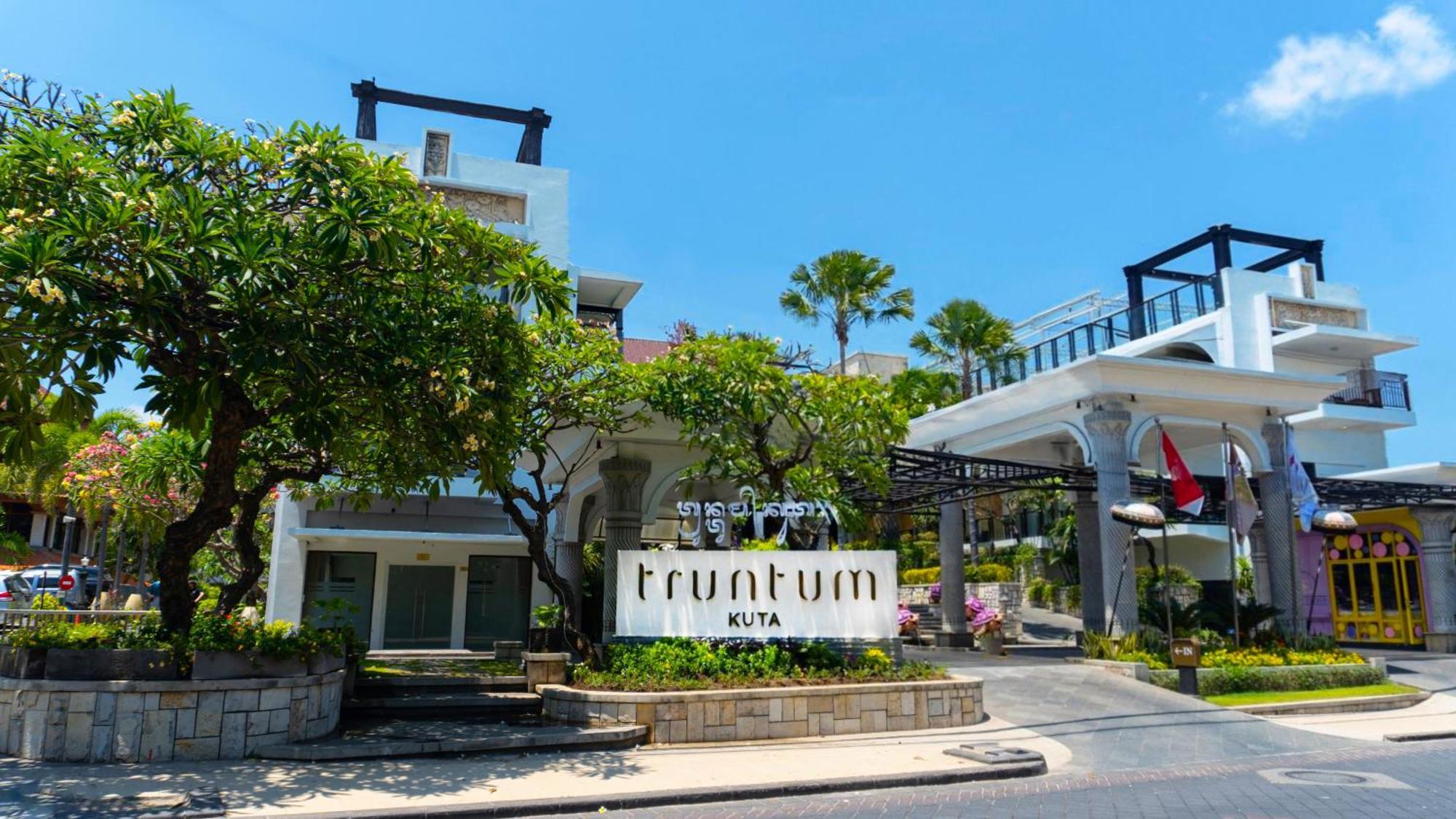 Truntum Kuta Bali Hotel Exterior foto