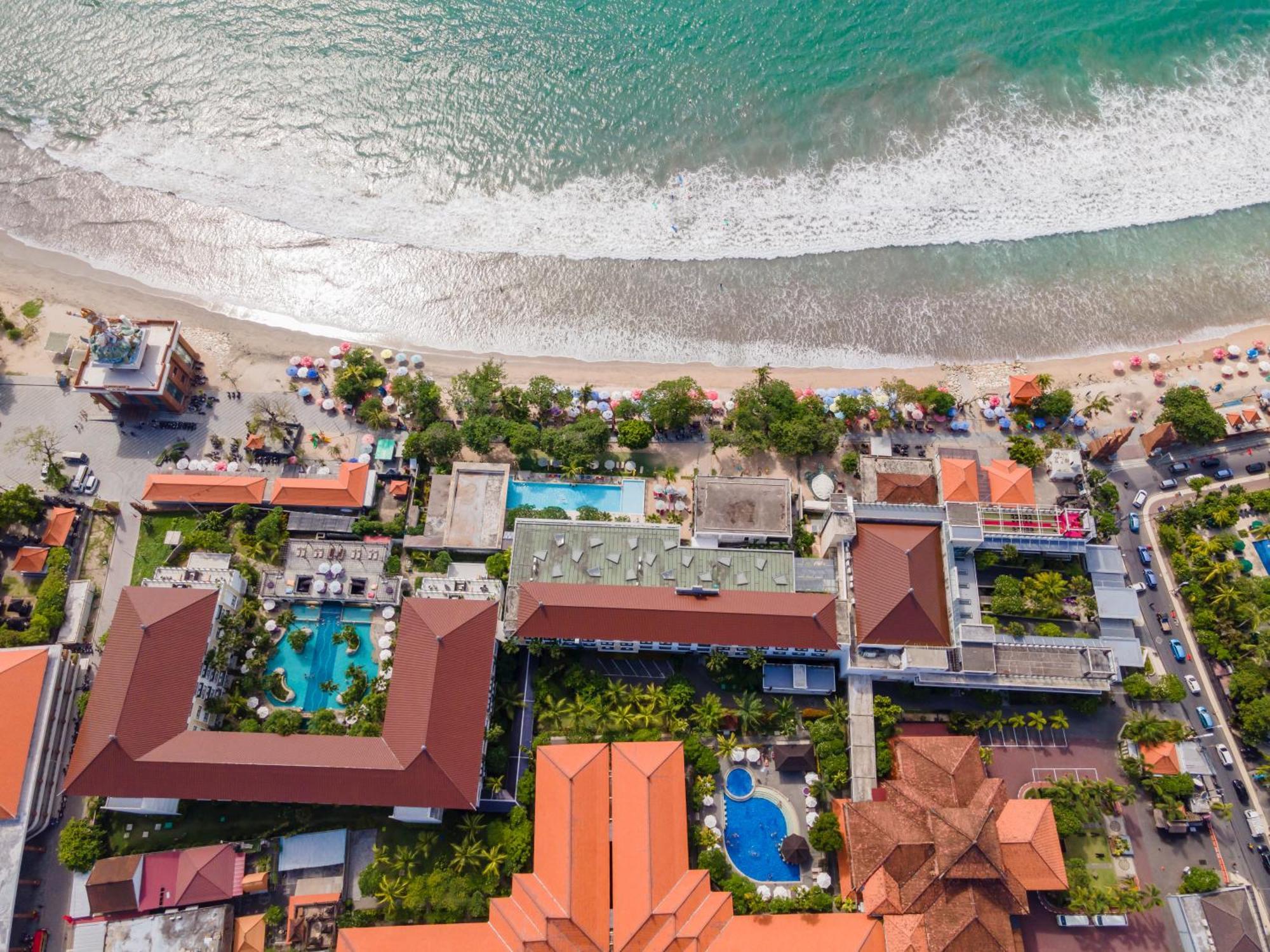 Truntum Kuta Bali Hotel Exterior foto