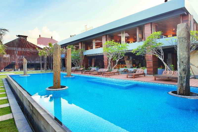 Truntum Kuta Bali Hotel Exterior foto