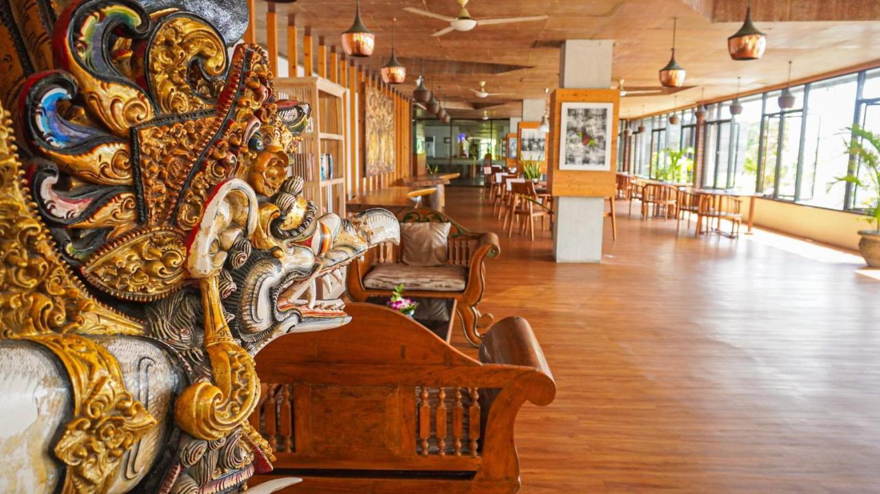 Truntum Kuta Bali Hotel Exterior foto